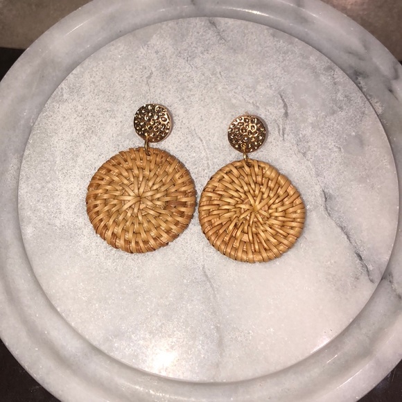 5/$25 Gold & Rattan Solid Round Earrings - Picture 1 of 1